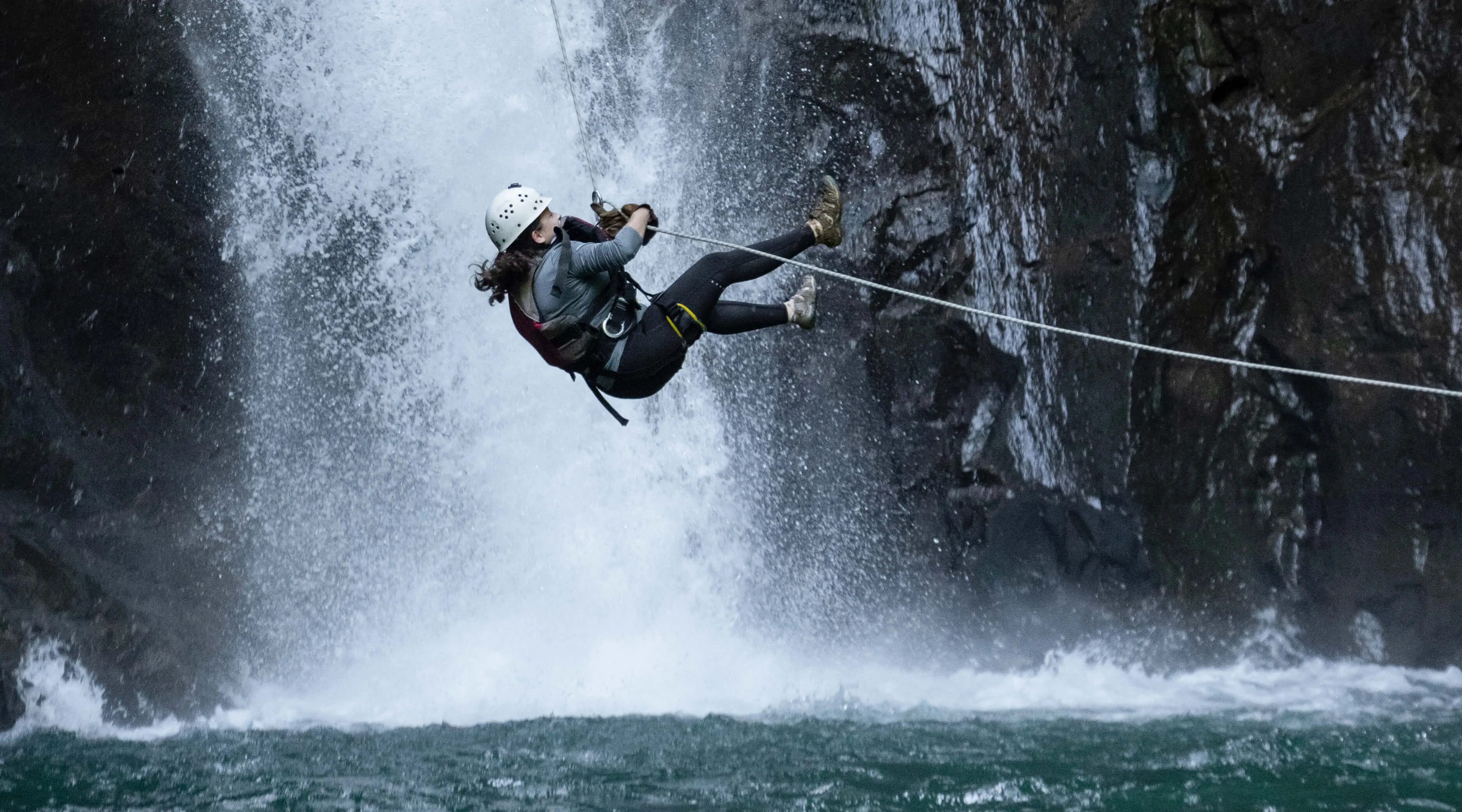 Extreme Gravity Falls Waterfall Jumping